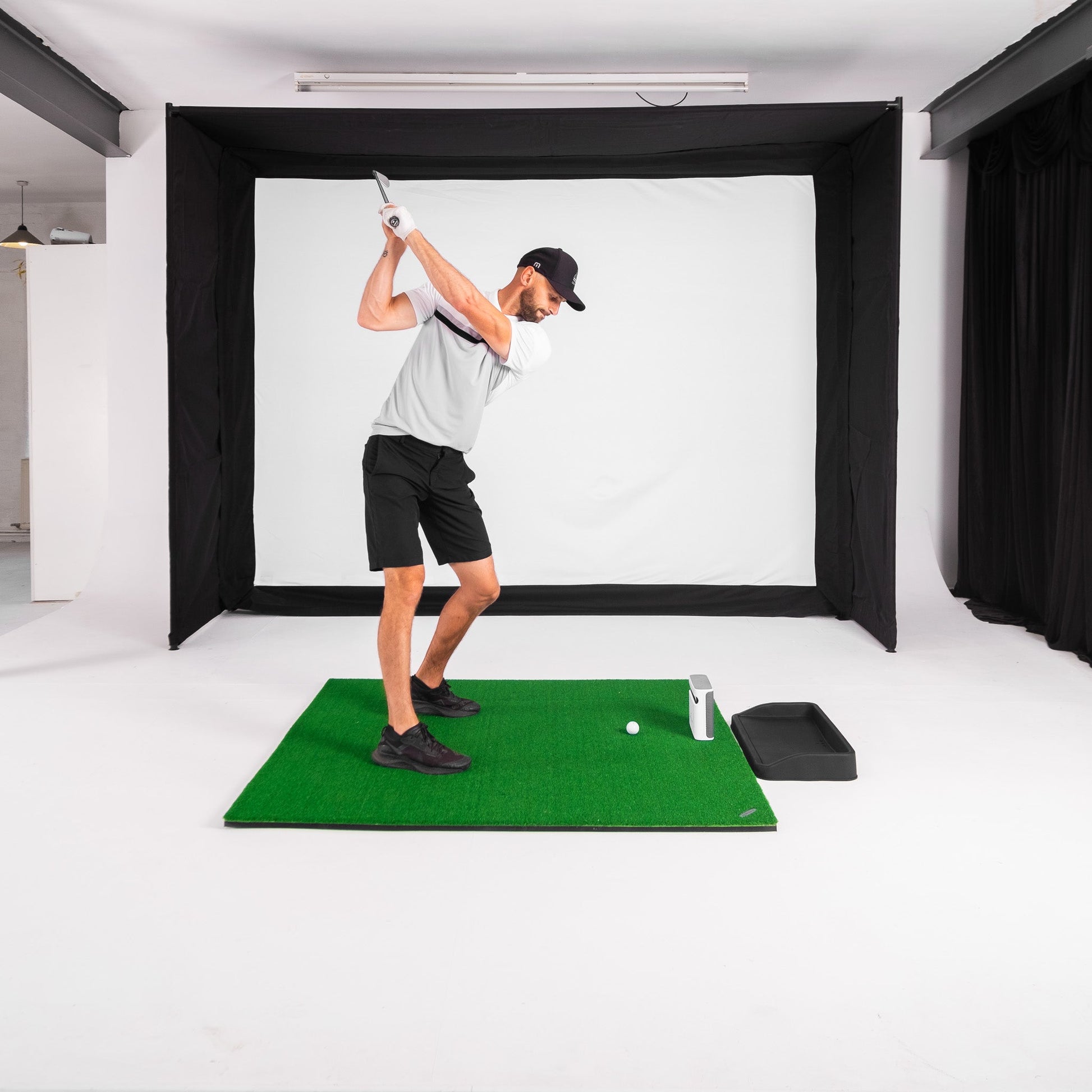GolfBays EasySim Golf Simulator Enclosure - My Store