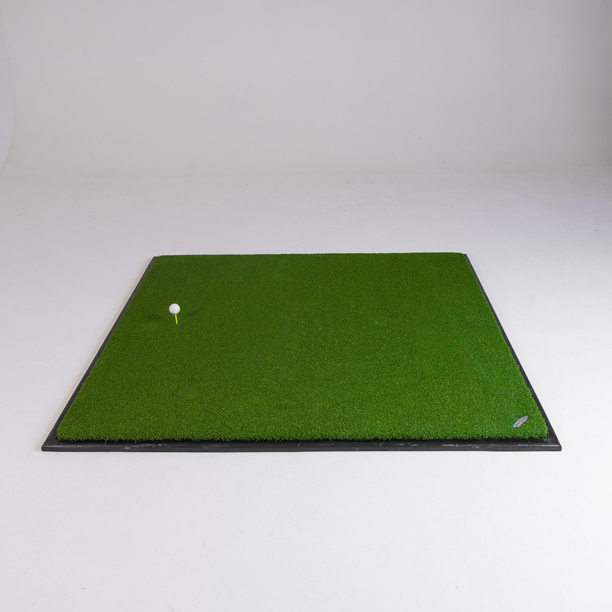 GolfBays Nylon Winter Insert Tee Mat 1.5m x 1.5m (4'11 x 4'11) - My Store